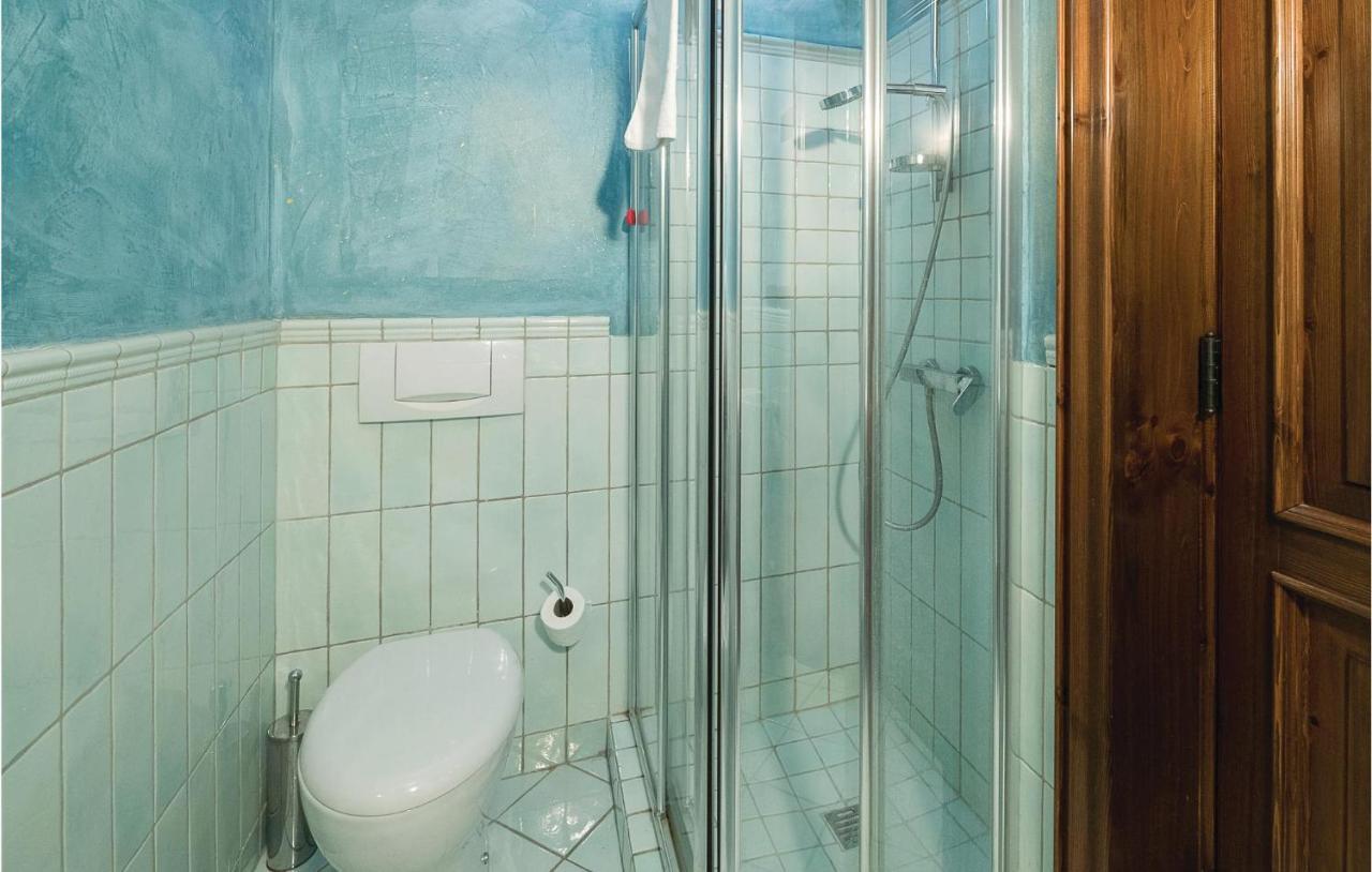 1 Bedroom Awesome Apartment In Lecce Le Экстерьер фото